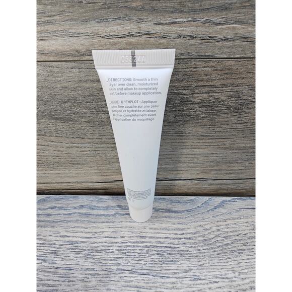 R.E.M. BEAUTY  Lunar Magic Blurring Primer Base - Picture 3 of 4